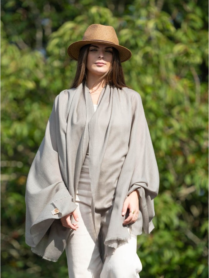 Wool and silk plain shawl ASWGNEUT