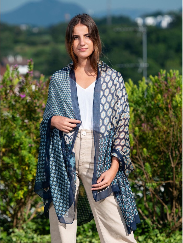 Modal shawl AMD39C