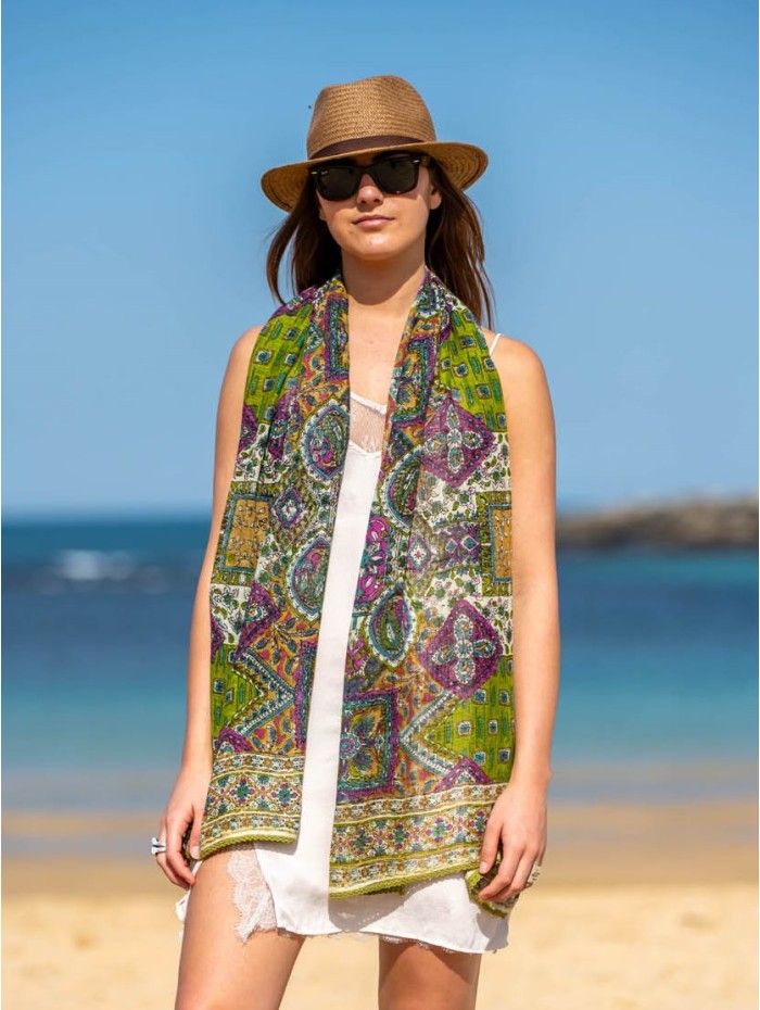 Foulard en viscose CDT233C