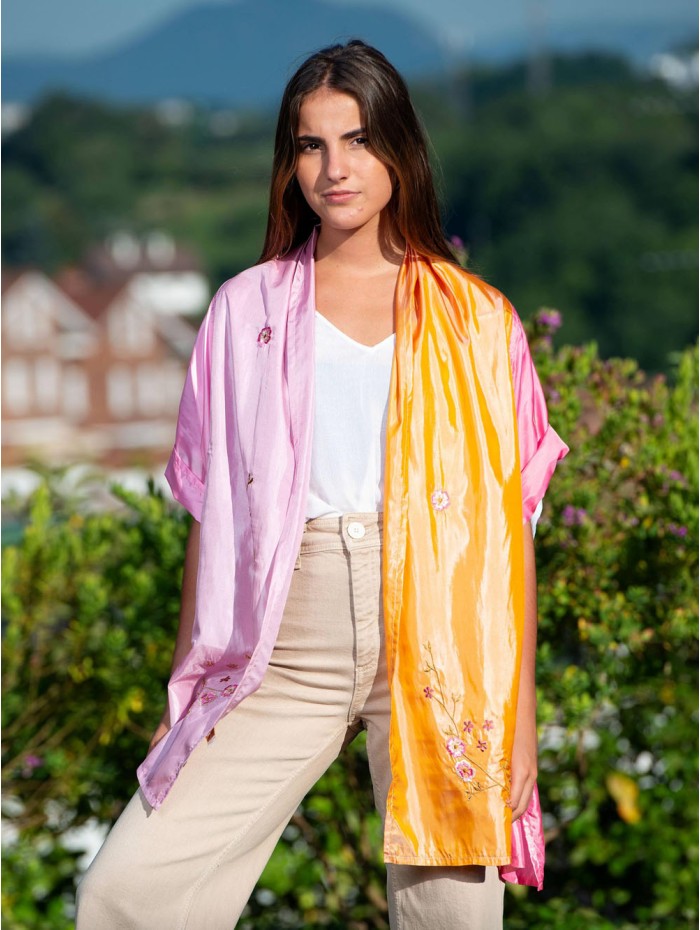 Embroidered foulard PETAC1