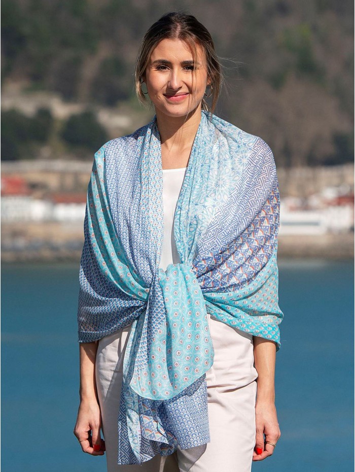 Modal shawl AMD51C