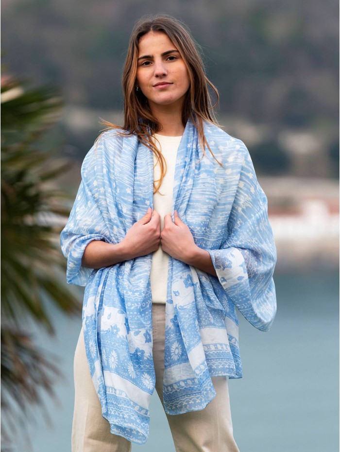 Foulard en soie CHE21CB