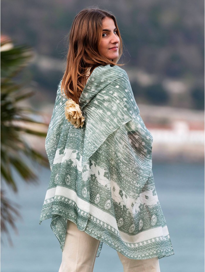 Foulard en soie CHE21CB