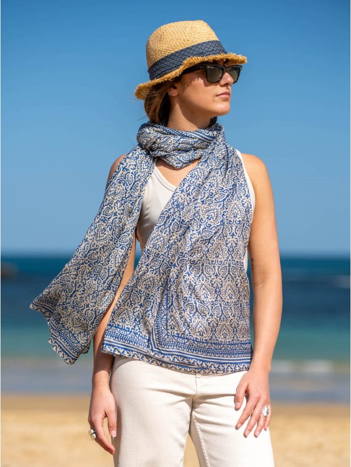 Modal shawl AMD61C