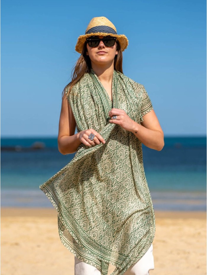 Modal shawl AMD61C