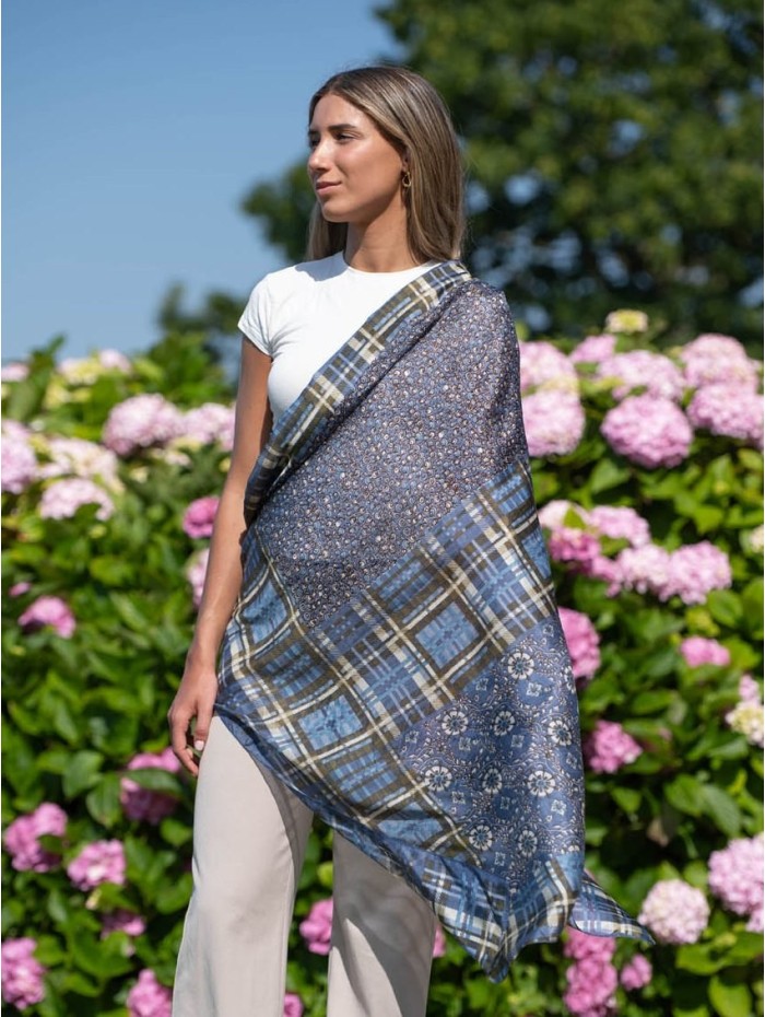Silk foulard ATU161C