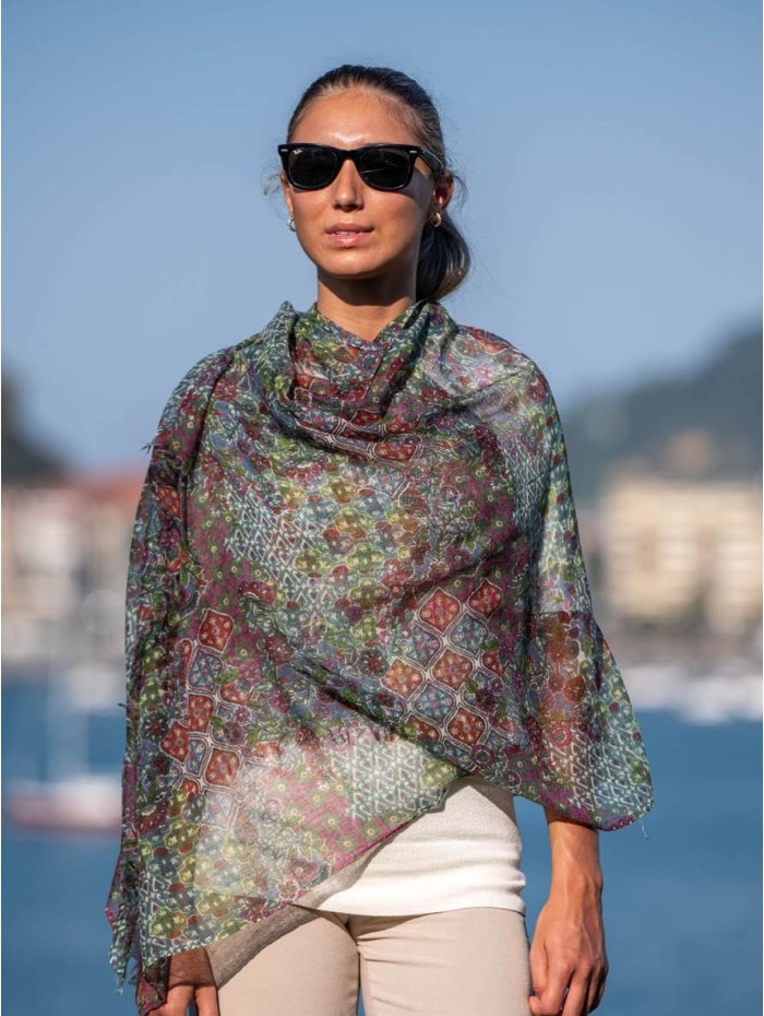 Wool and silk scarf ATU279W