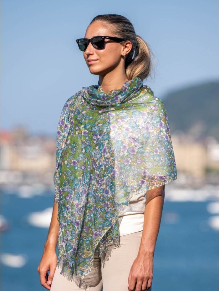 Wool and silk scarf ATU280W