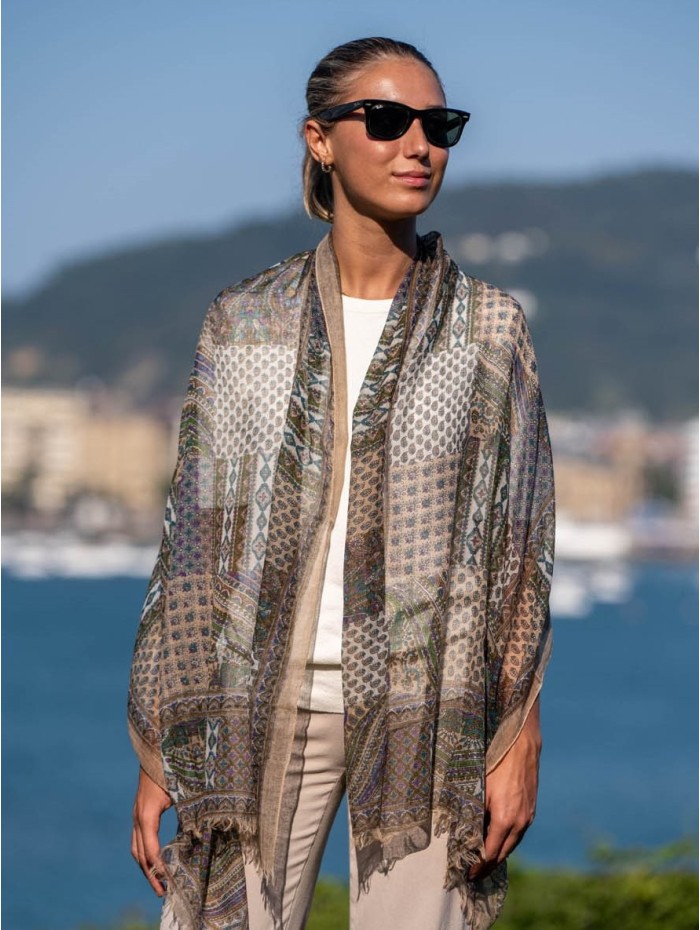Wool and silk scarf ATU282W