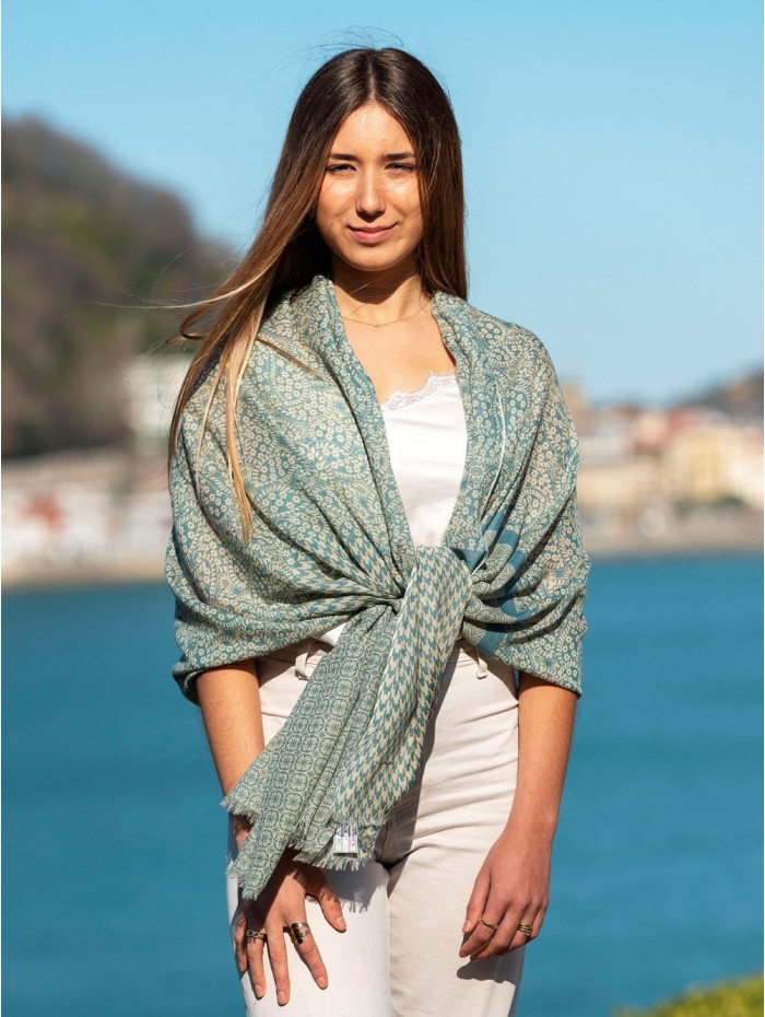 Wool and silk scarf CHE14W