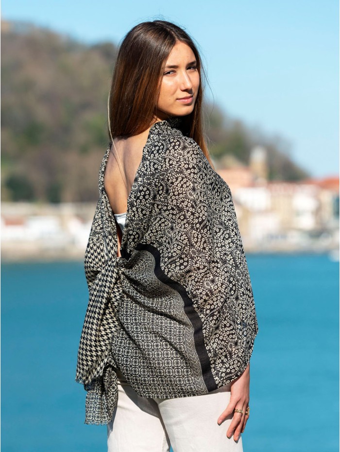 Wool and silk scarf CHE14W